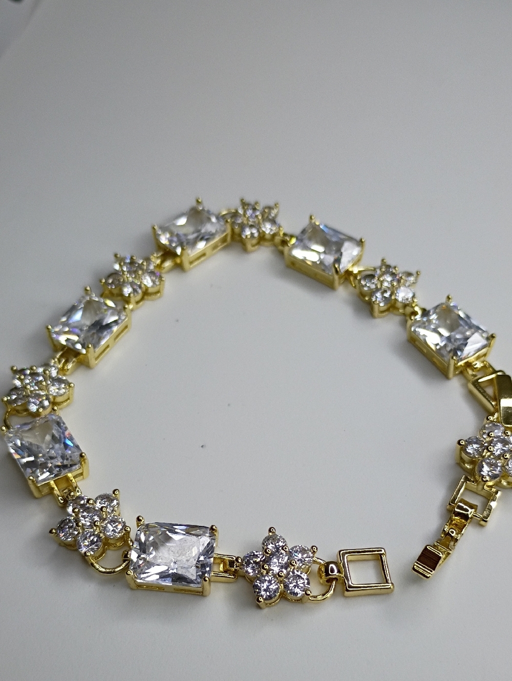 New Gold Plated Cubic Zirconia Bracelet - Clear